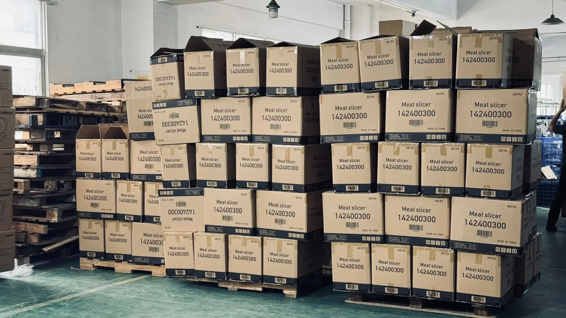 Small Appliance Warehouse Storage